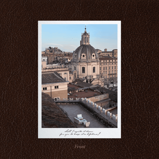 View over Roman rooftops and the dome of Chiesa di Nome di Maria al Foro Traiano – Des Épigraphes. Captured by Tolga Avan.