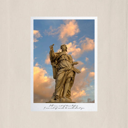 Angel with the Column watching over the Tiber from Ponte Sant'Angelo at golden hour – Des Épigraphes. Captured by Tolga Avan.