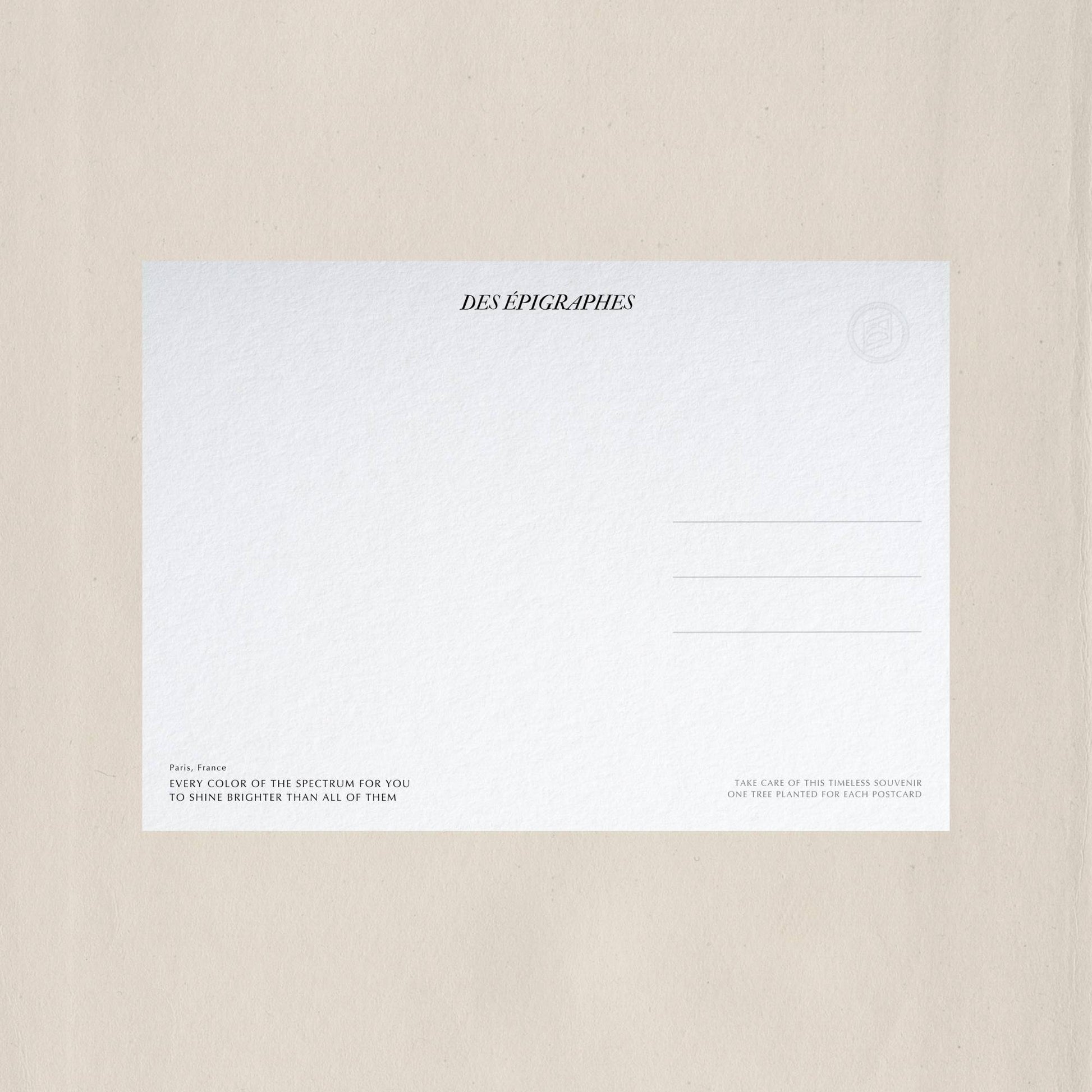 Elegant postcard back design by Des Épigraphes, featuring a poetic inscription and refined layout.