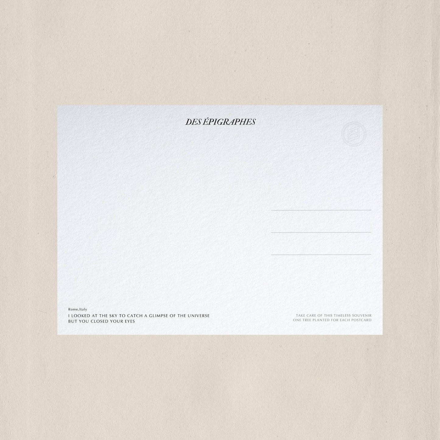 Elegant postcard back design by Des Épigraphes, featuring a poetic inscription and refined layout.