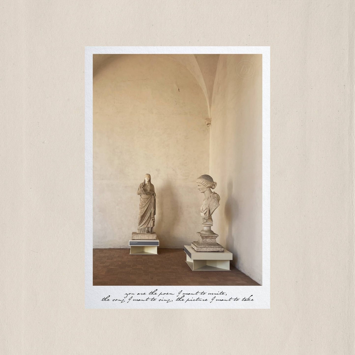 Two figures in quiet dialogue beneath the vaulted halls of a Roman museum – Des Épigraphes. Captured by Tolga Avan.