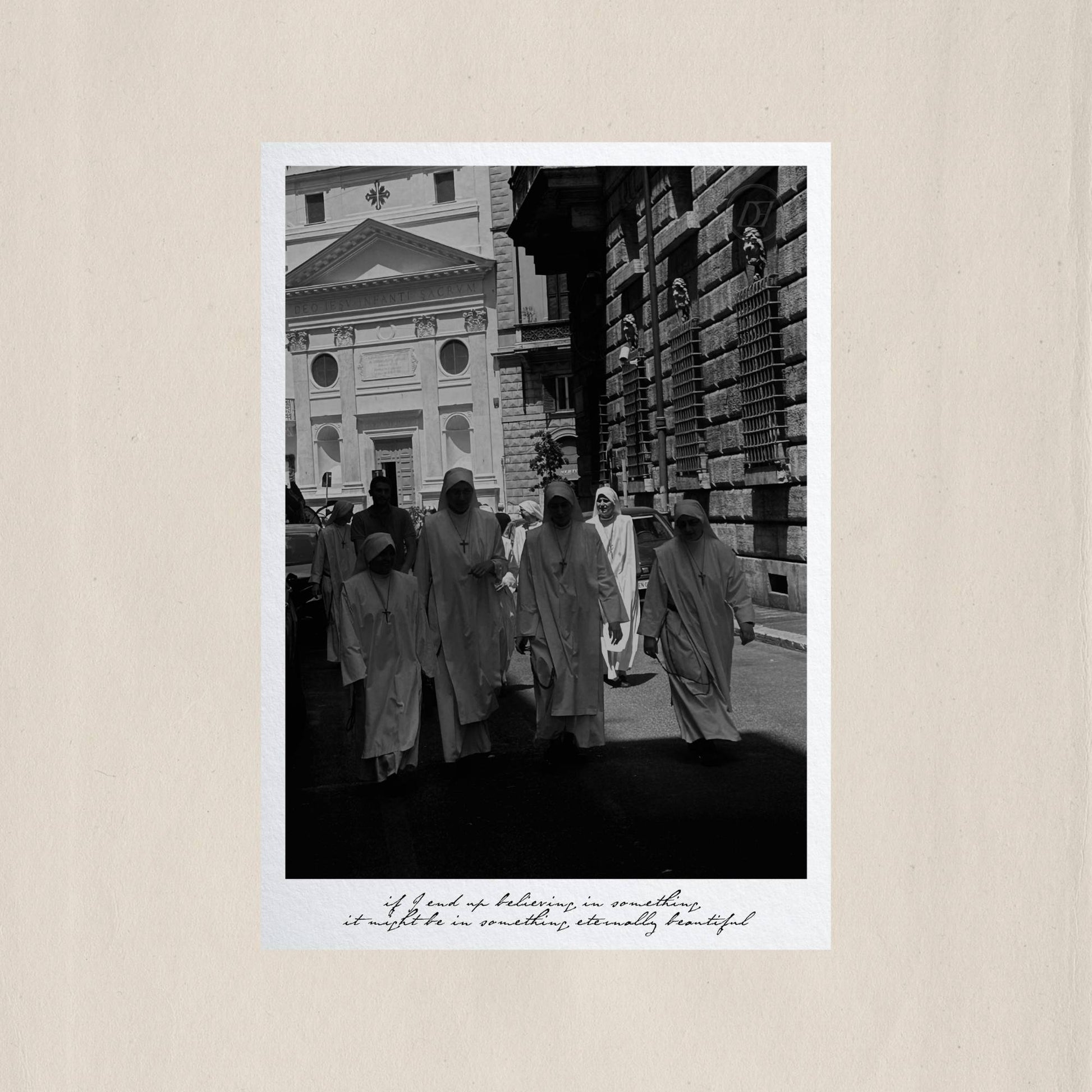 Sisters strolling near Piazza Navona, Rome, captured in timeless black and white – Des Épigraphes. Captured by Tolga Avan.