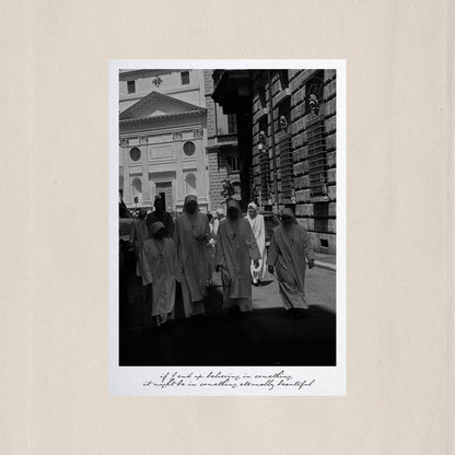 Sisters strolling near Piazza Navona, Rome, captured in timeless black and white – Des Épigraphes. Captured by Tolga Avan.